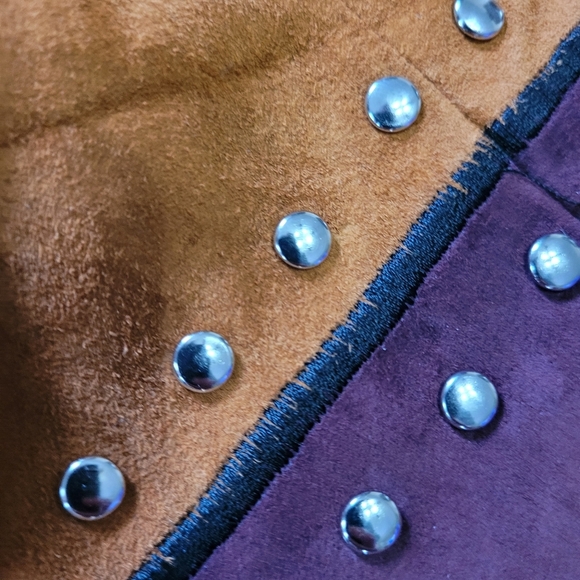 The Icing 90's Vintage 100% Geniune Leather Vest with Studs Size Women's Medium - Picture 7 of 8